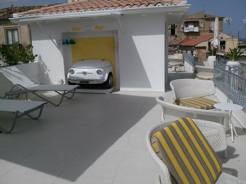 Piccolo Grand Hotel 33/43