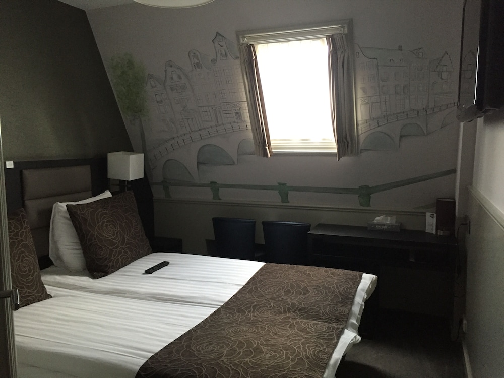 Hotel Clemens 20/56