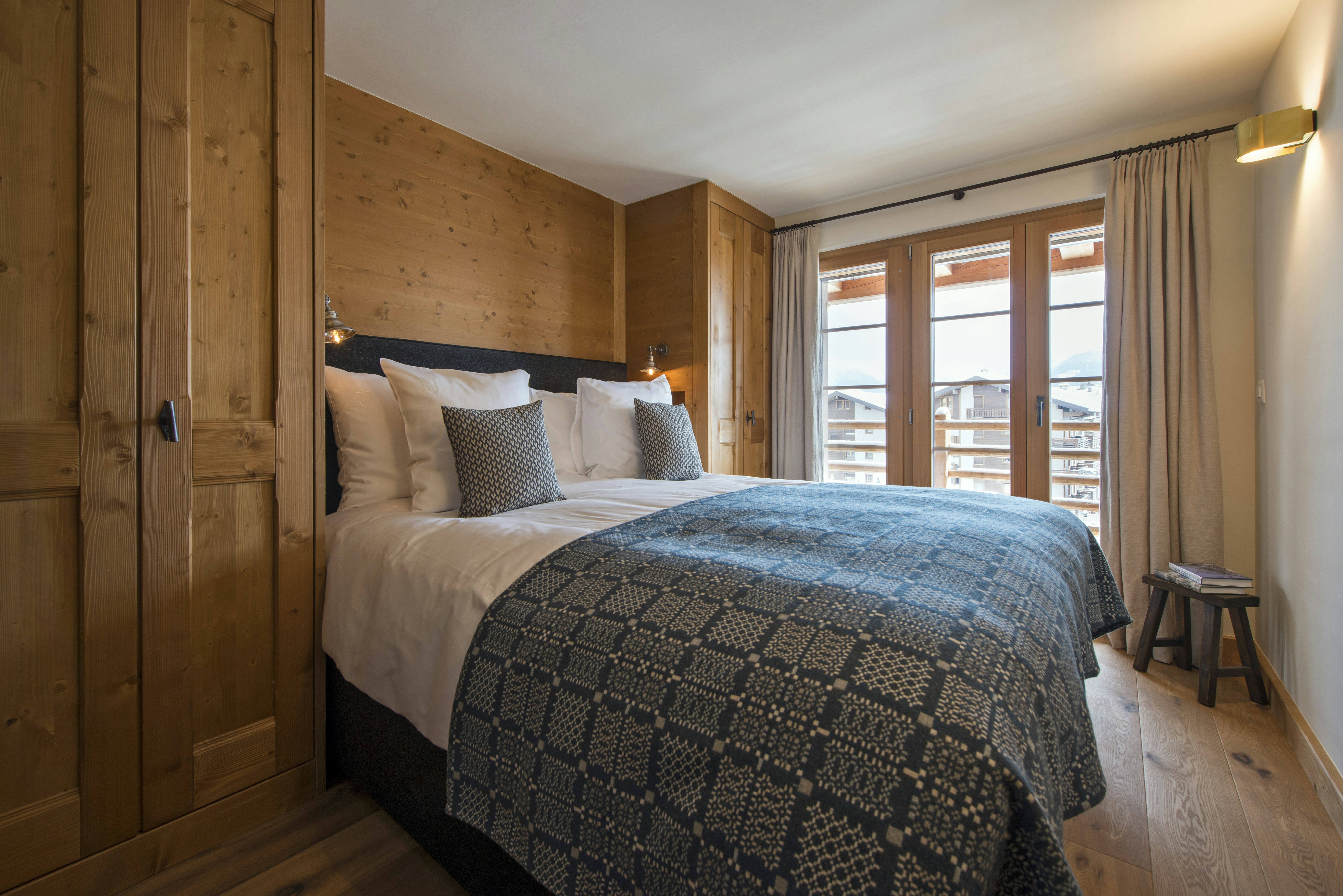 Deluxe, Apartment