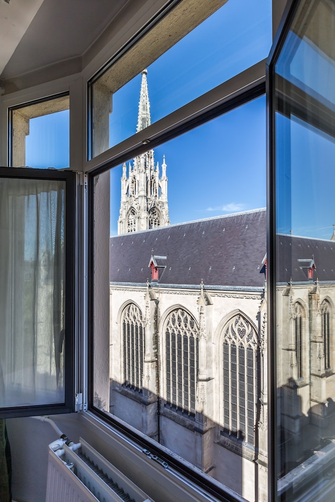 Saint Maurice Hotel 2/62