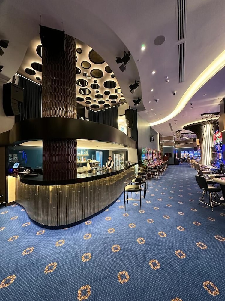 Ramada Plaza by Wyndham Batumi 43/50