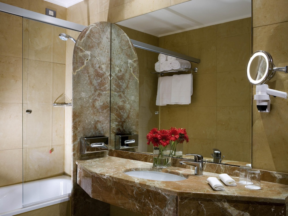 غرفة بريفيليج بسرير مزدوج، Mercure Roma West 7/7