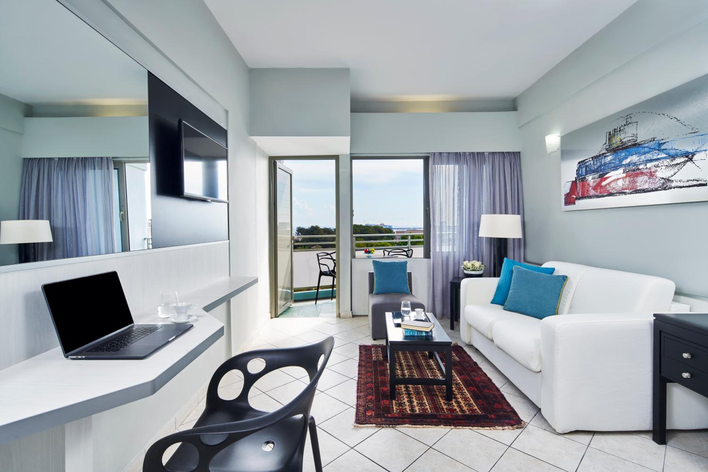 Classic, Suite, Lateral Side Sea View
