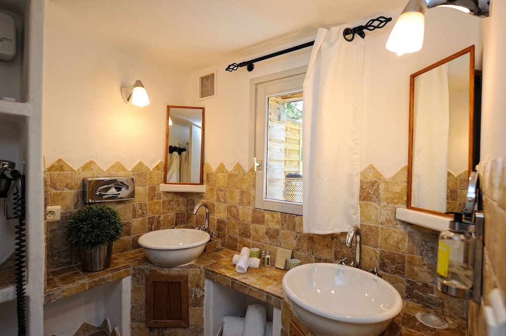 Lodge De Charme A Cheda 62/65