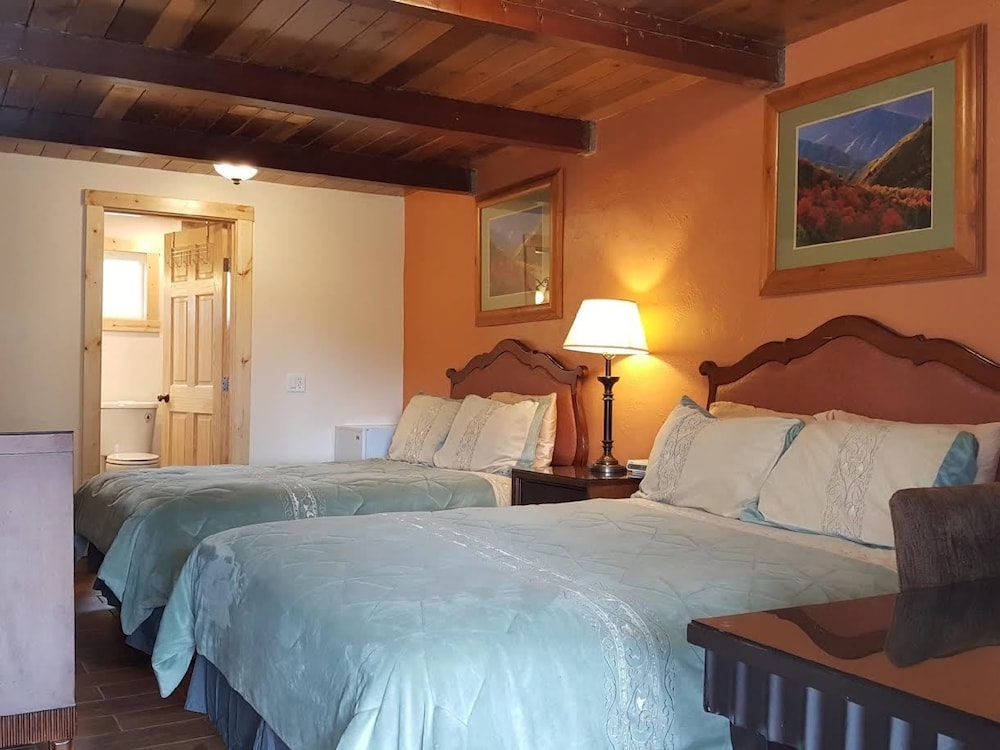 Coast Inn and Spa Fort Bragg 16/65