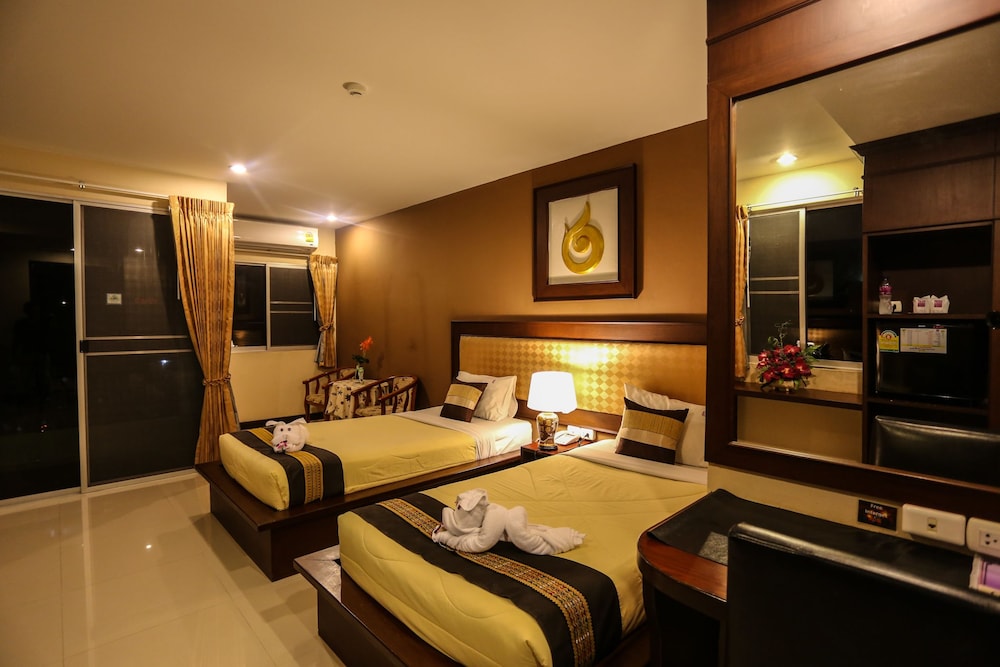 Madina Hotel 50/55