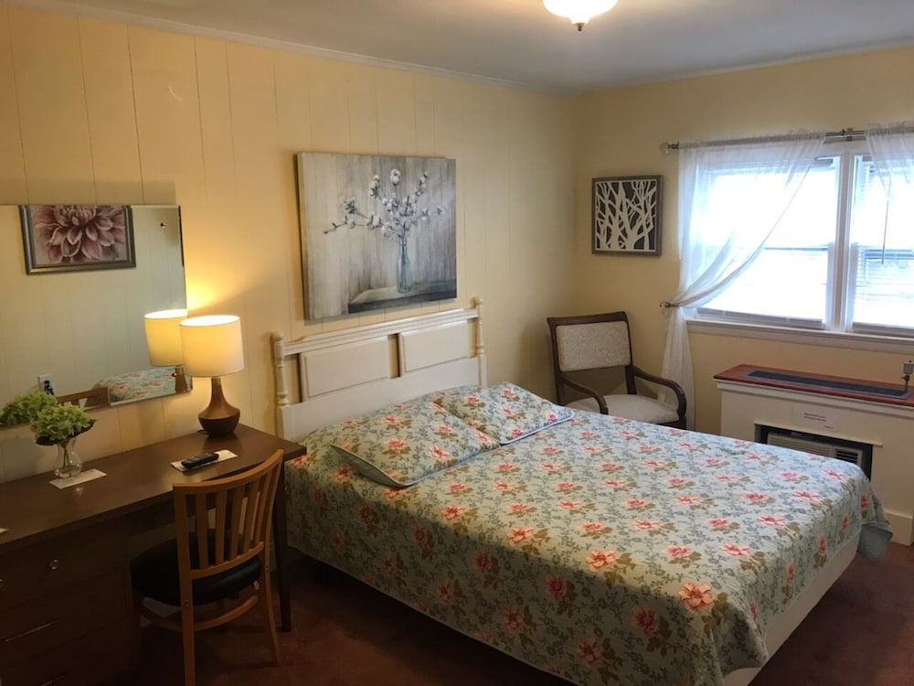 Simmons Motel 45/74
