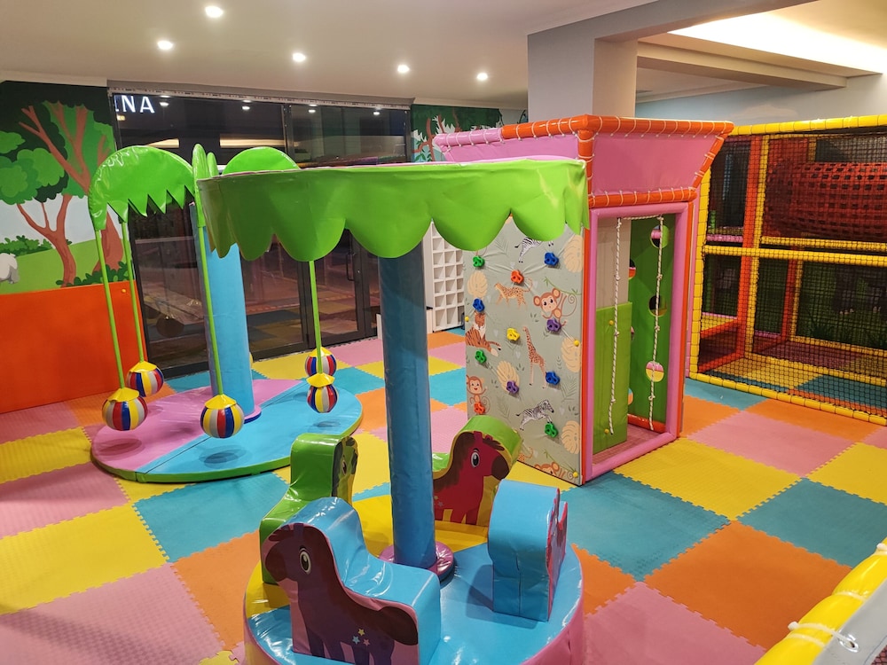 Aileena Hotel & Villas 64/73