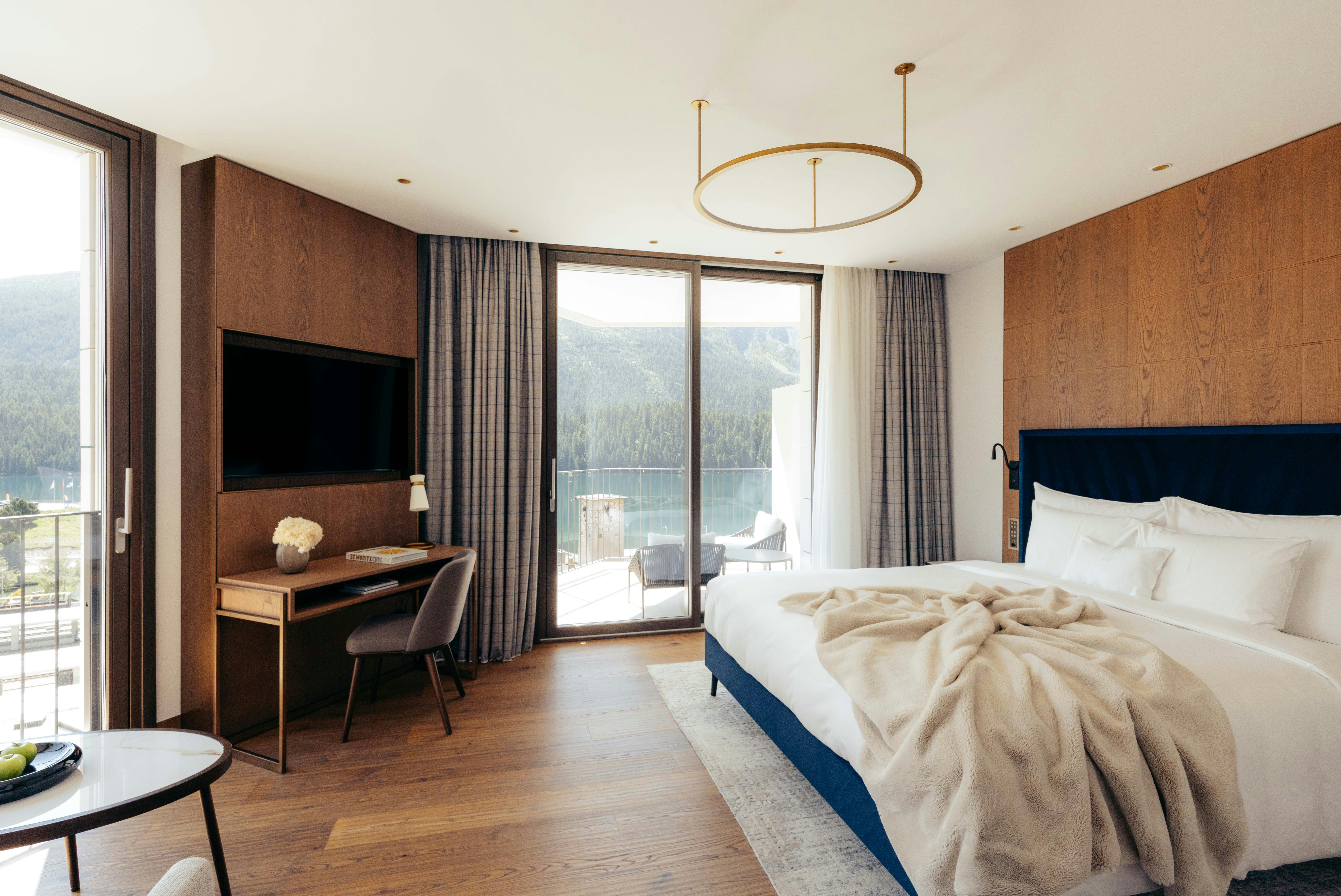 Grace La Margna St Moritz 17/55
