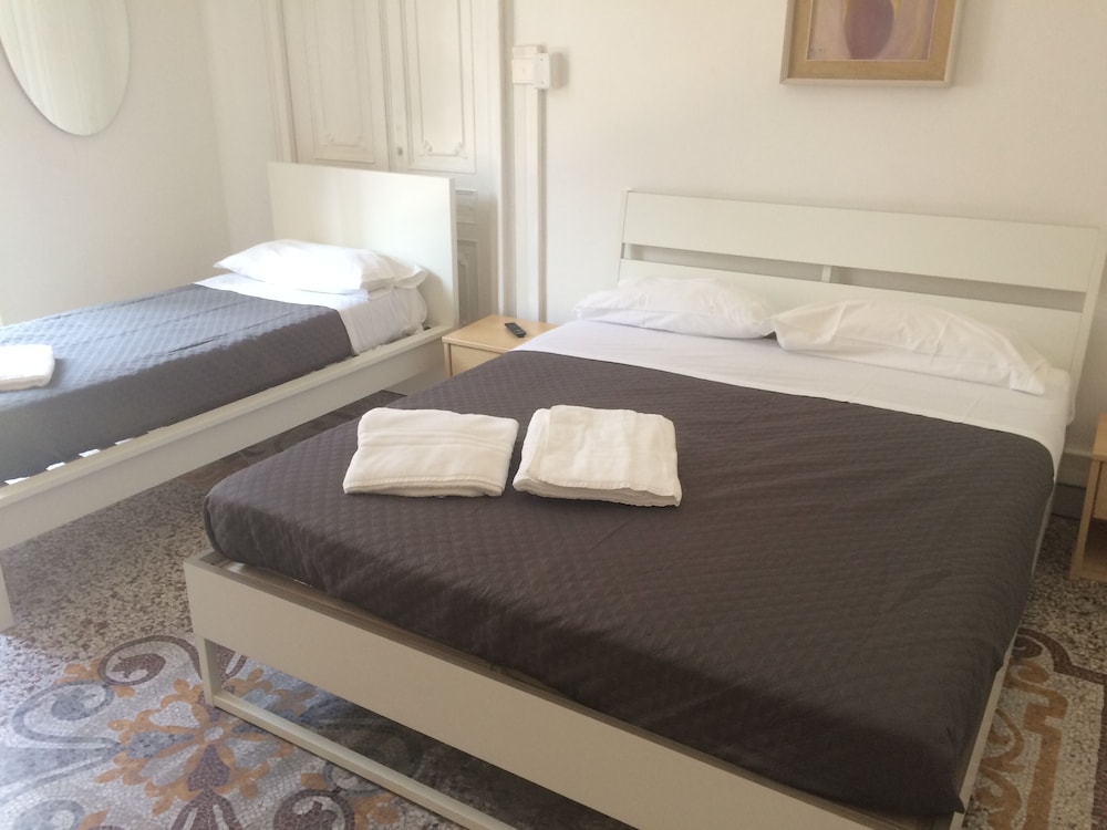 Guest House Roma 6/33