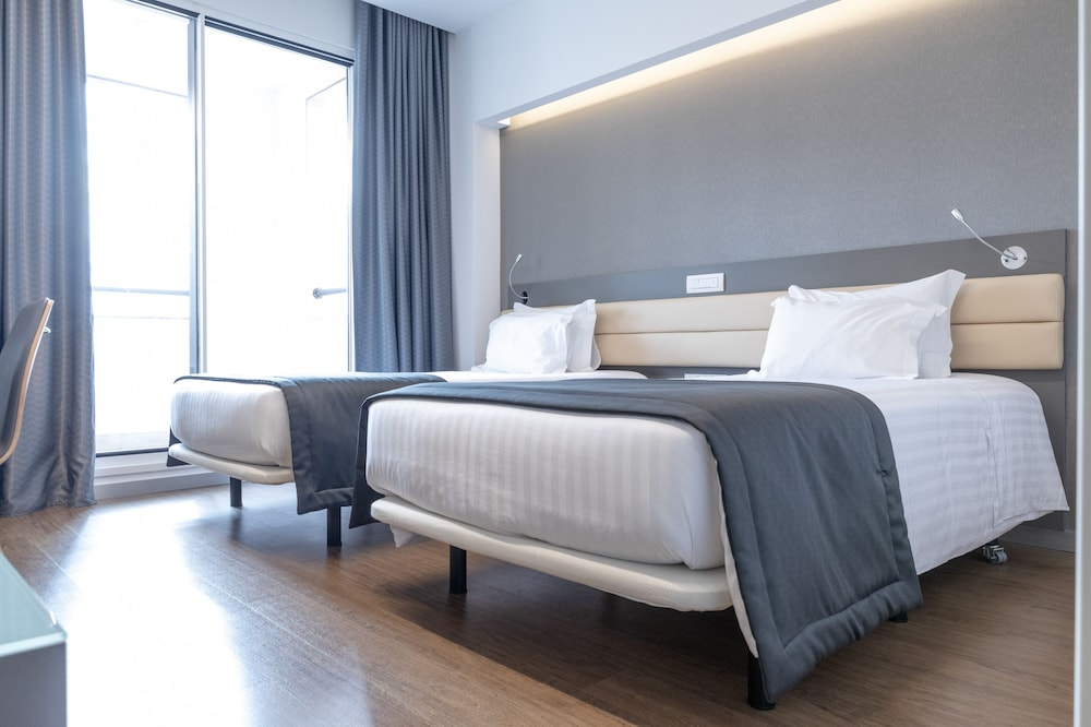 SUPERIOR, TWIN BEDS