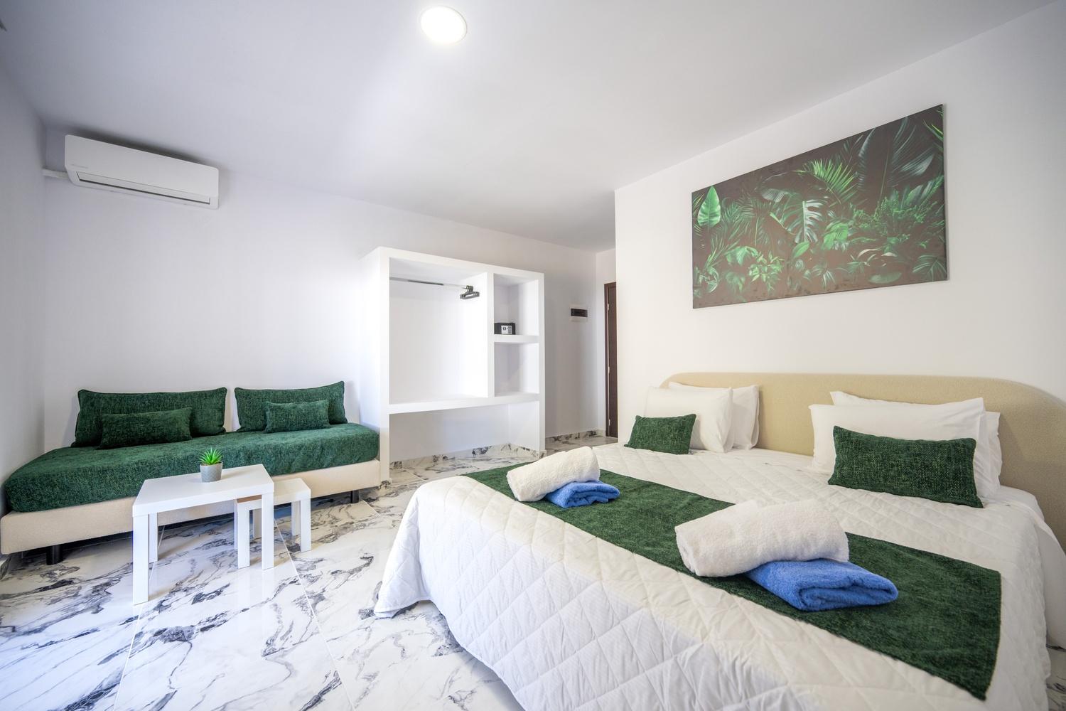 SUITE, MOUNTAIN VIEW