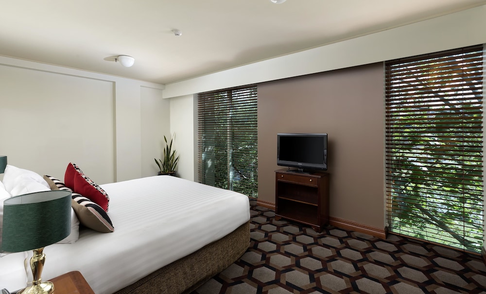 Rydges Canberra 15/59