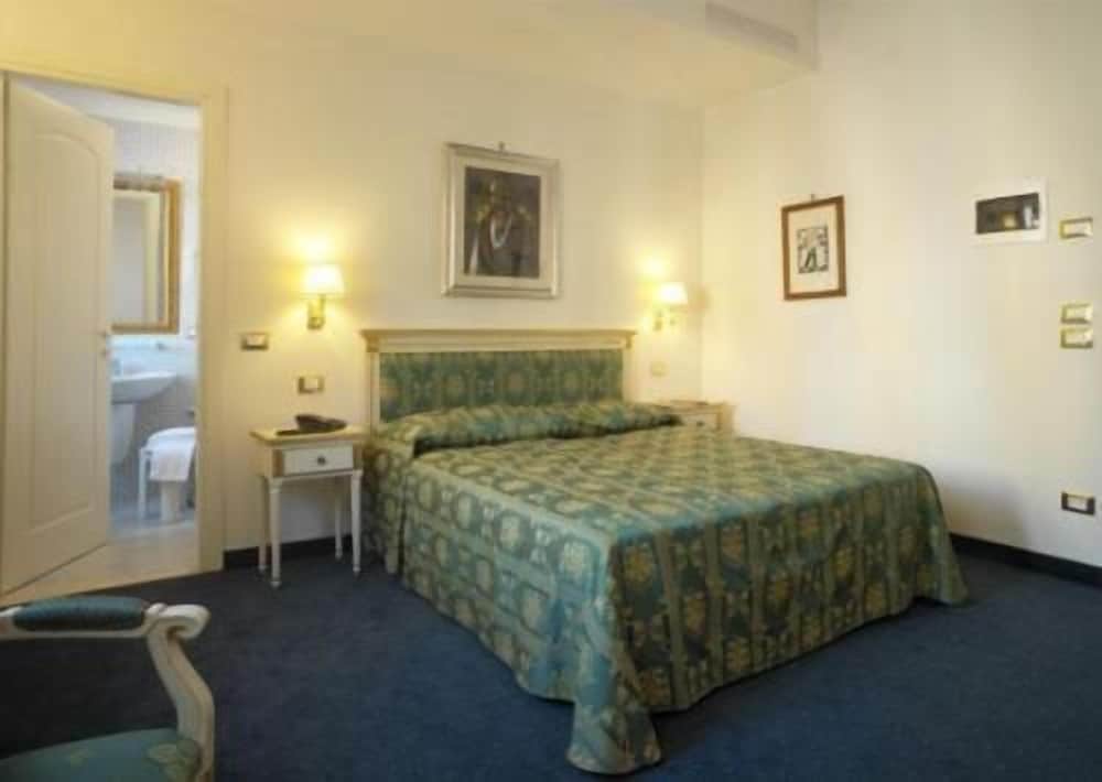 Villa Crispi 26/37