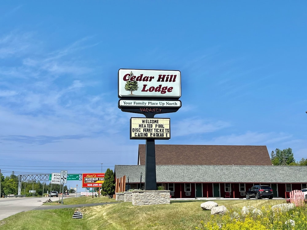 Cedar Hill Lodge 4/64