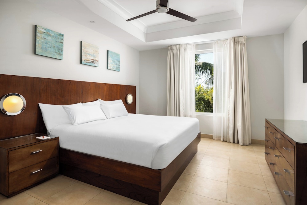 2 BEDROOMS, SUITE
