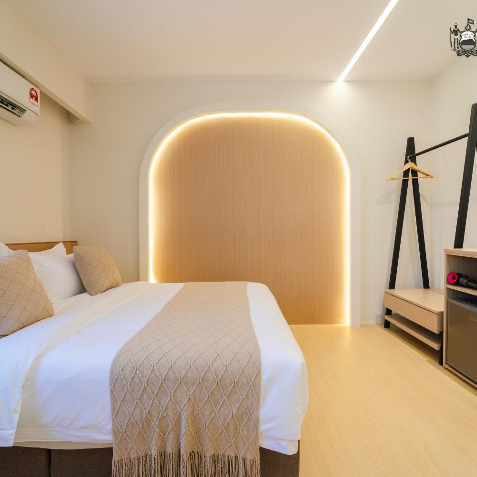 Stanton Gaya Hotel 30/49