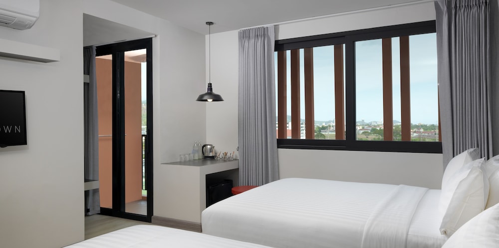 PRIME TOWN - Posh & Port Hotel PHUKET 9/45