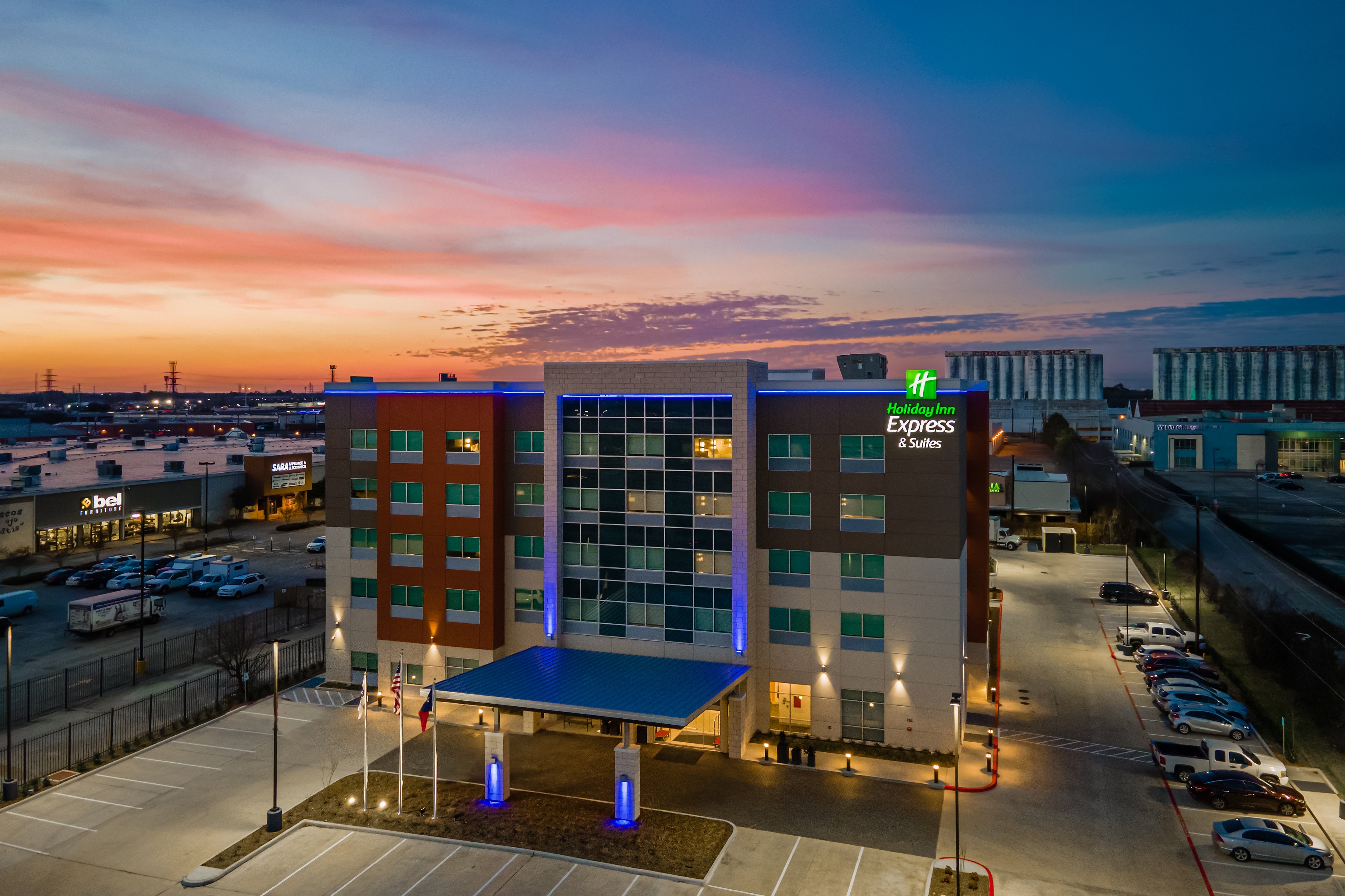 Holiday Inn Express Suites Houston W Memorial City Area 3/39