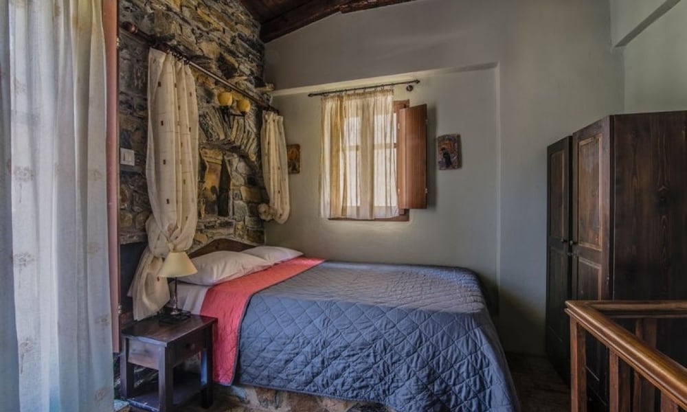 Psamathous Guest House 6/34
