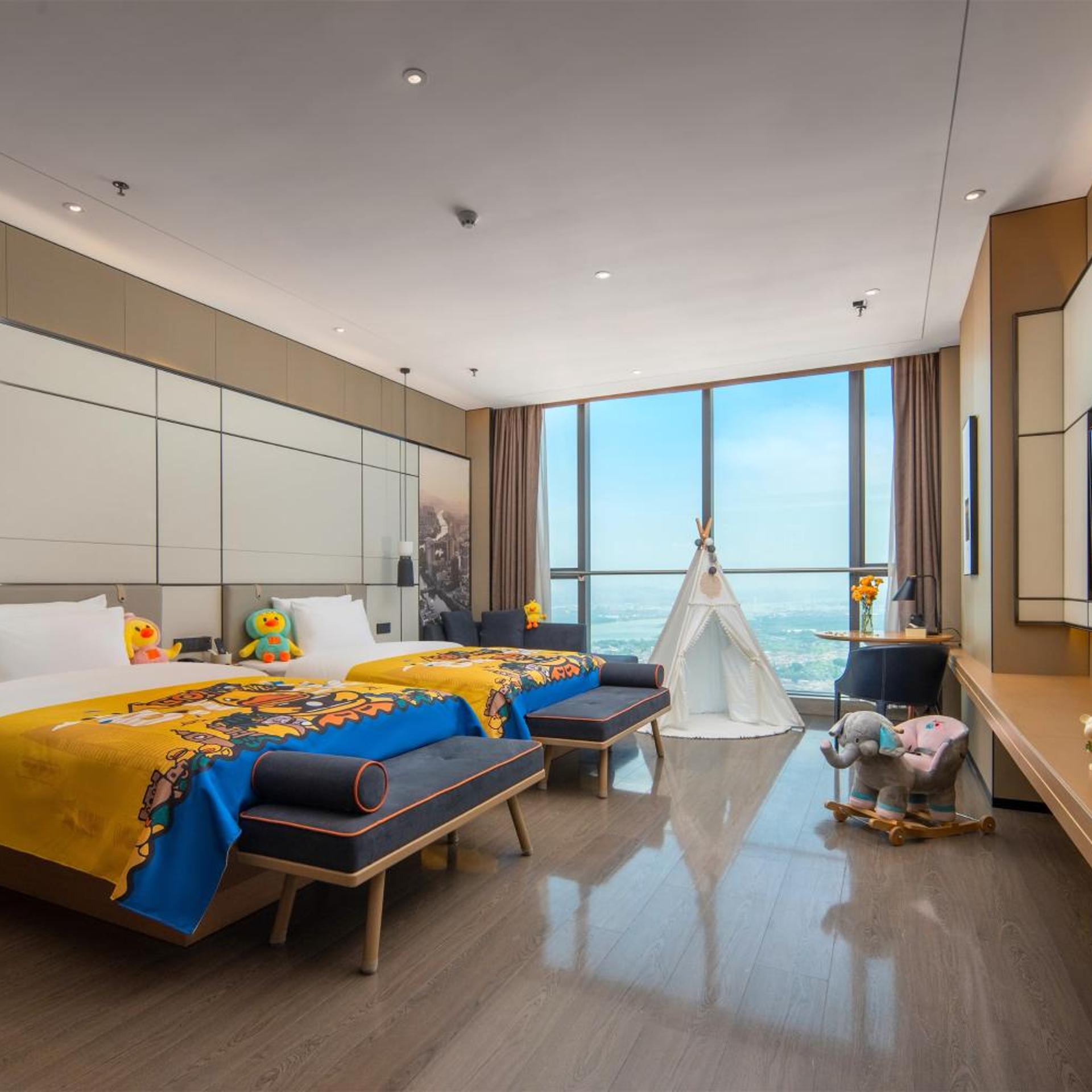 Atour Hotel (Huayi Square, Zhongshan Old Town) 18/60