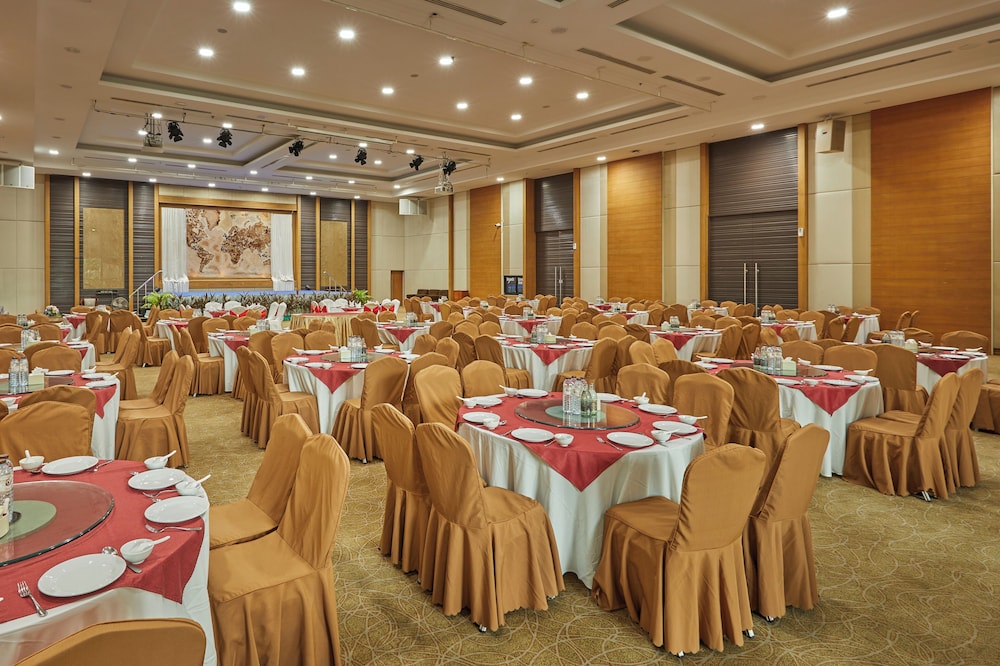 Welcome World Beachfront Resort 35/47