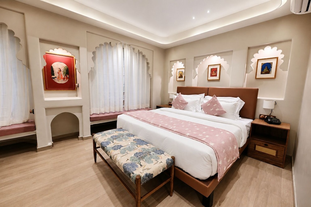 HOTEL POONAM HAVELI 16/50