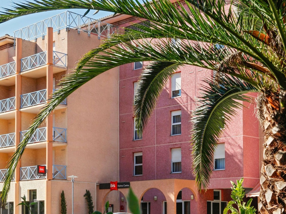 Ibis Hyeres Centre 45/50
