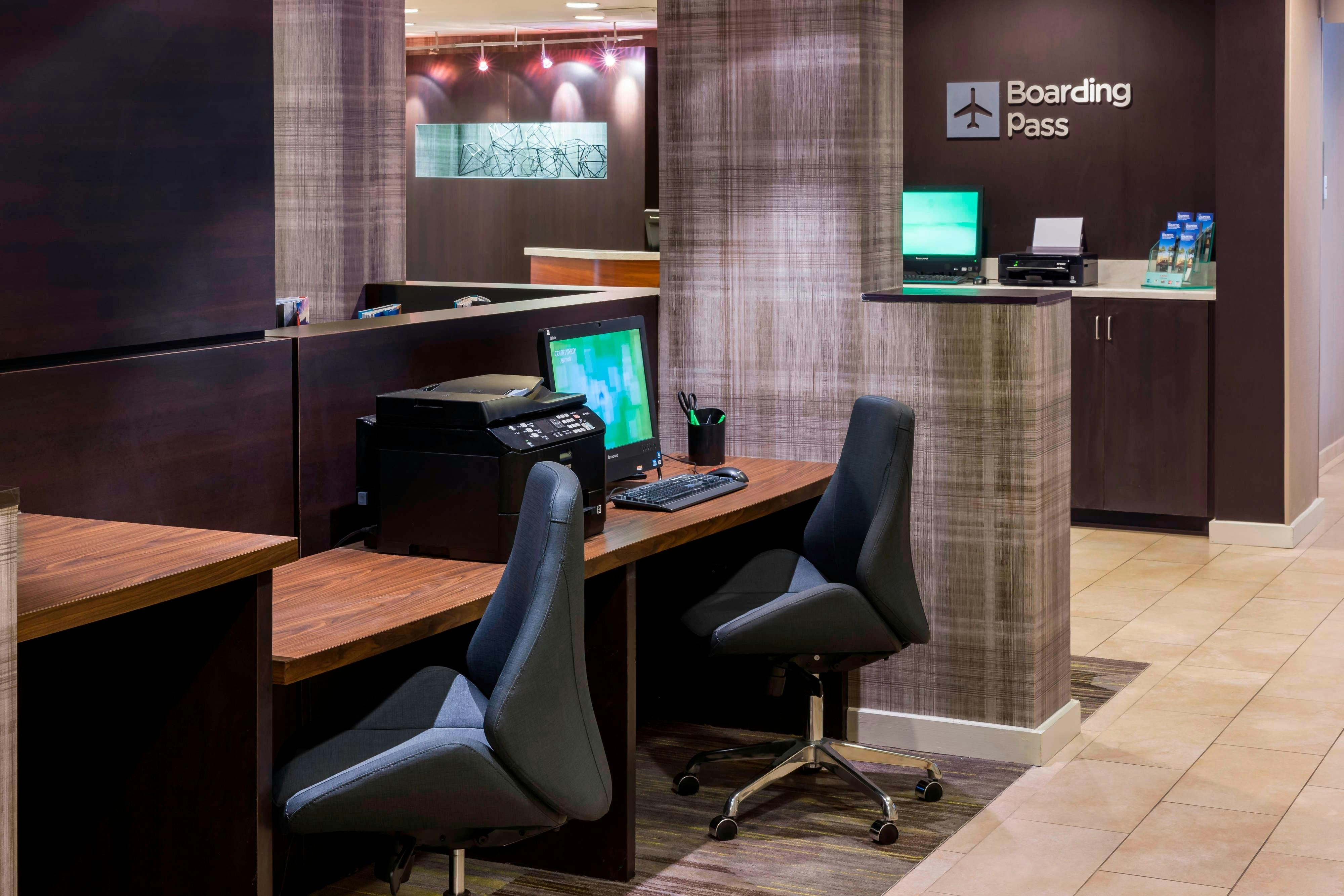 Courtyard by Marriott Pensacola 14/18