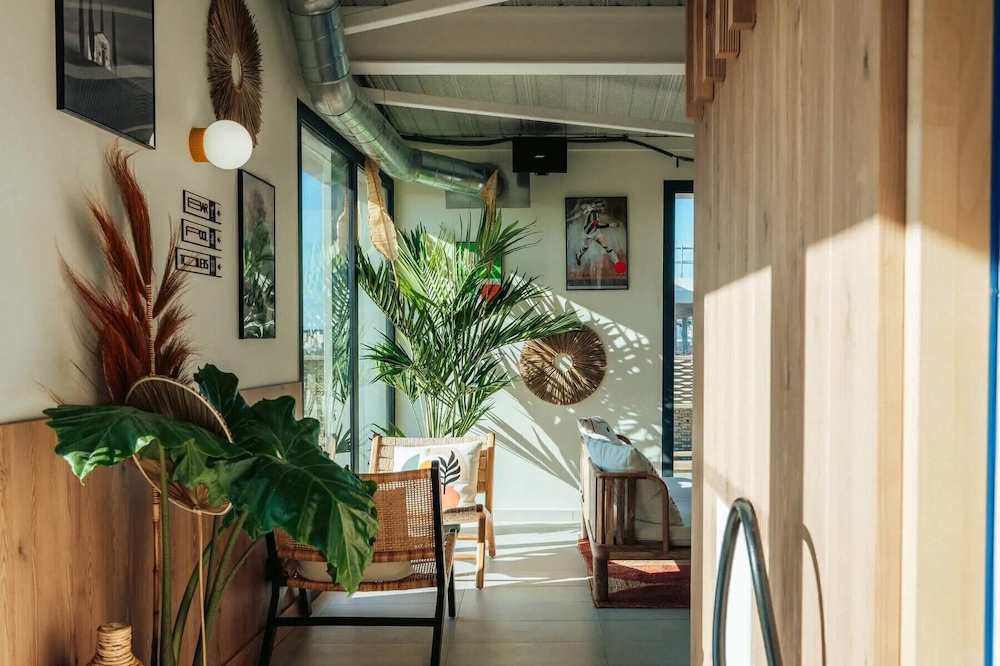 JOST Hotel Montpellier Centre St Roch 33/58