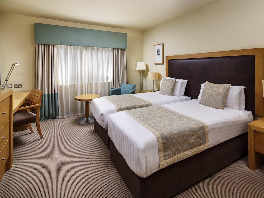 MERCURE SHEFFIELD PARKWAY 15/50