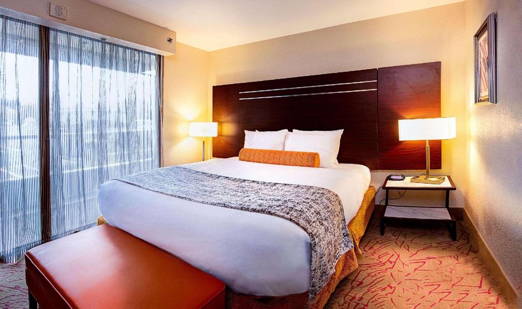 Upgrade, King Bed