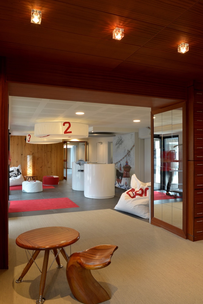 HOSTELLERIE DE LA POINTE SAINT MATHIEU 4/35
