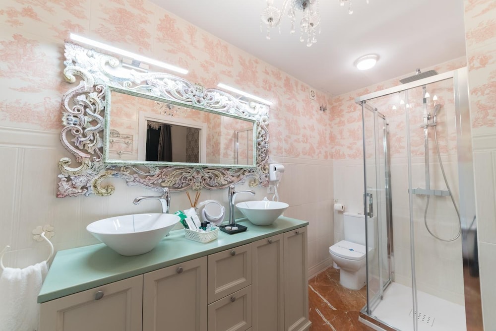 Rey Don Pedro Luxury Home 20/50