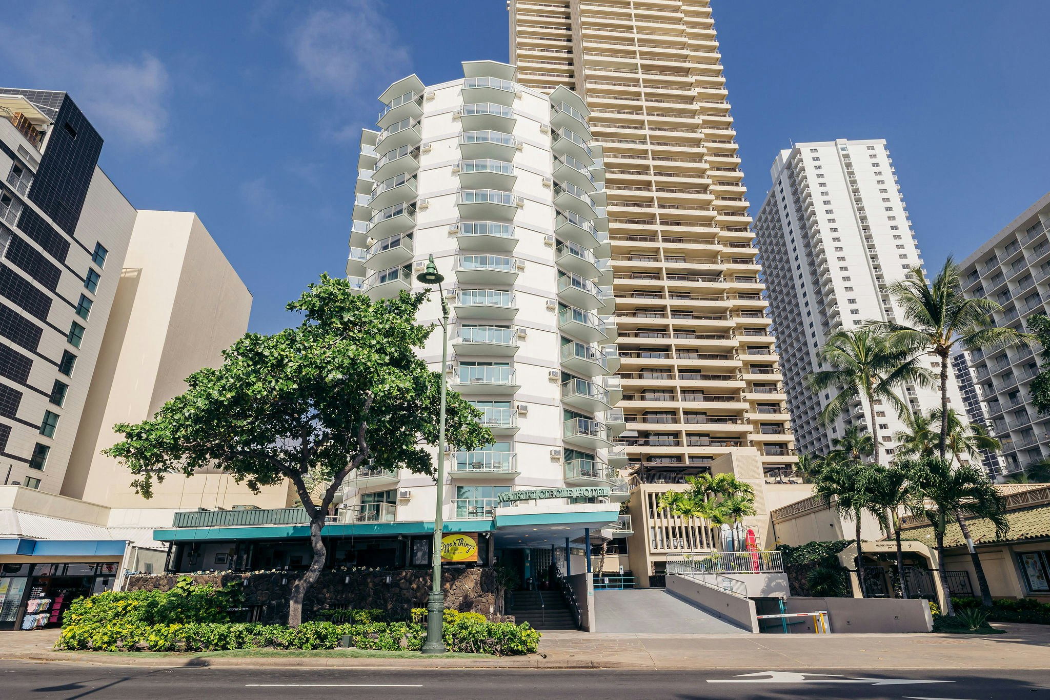 Waikiki Circle Hotel 40/50