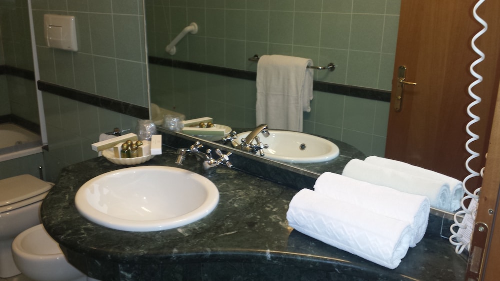 Hotel Due Colonne 53/71