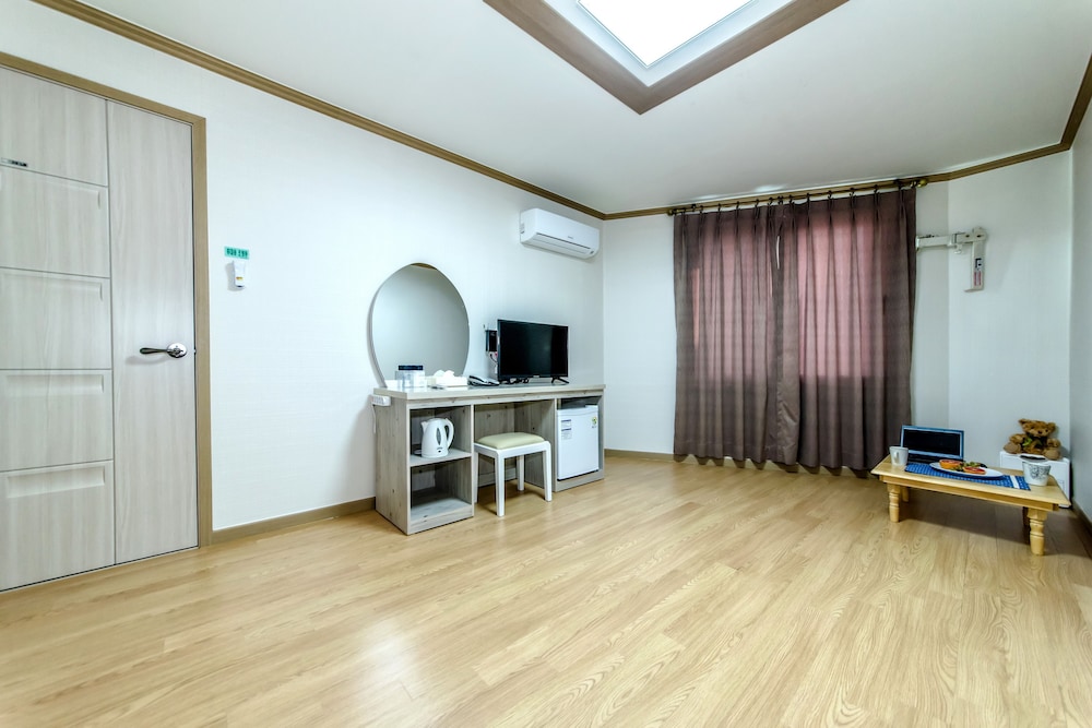 Beach Story Hotel 12/48