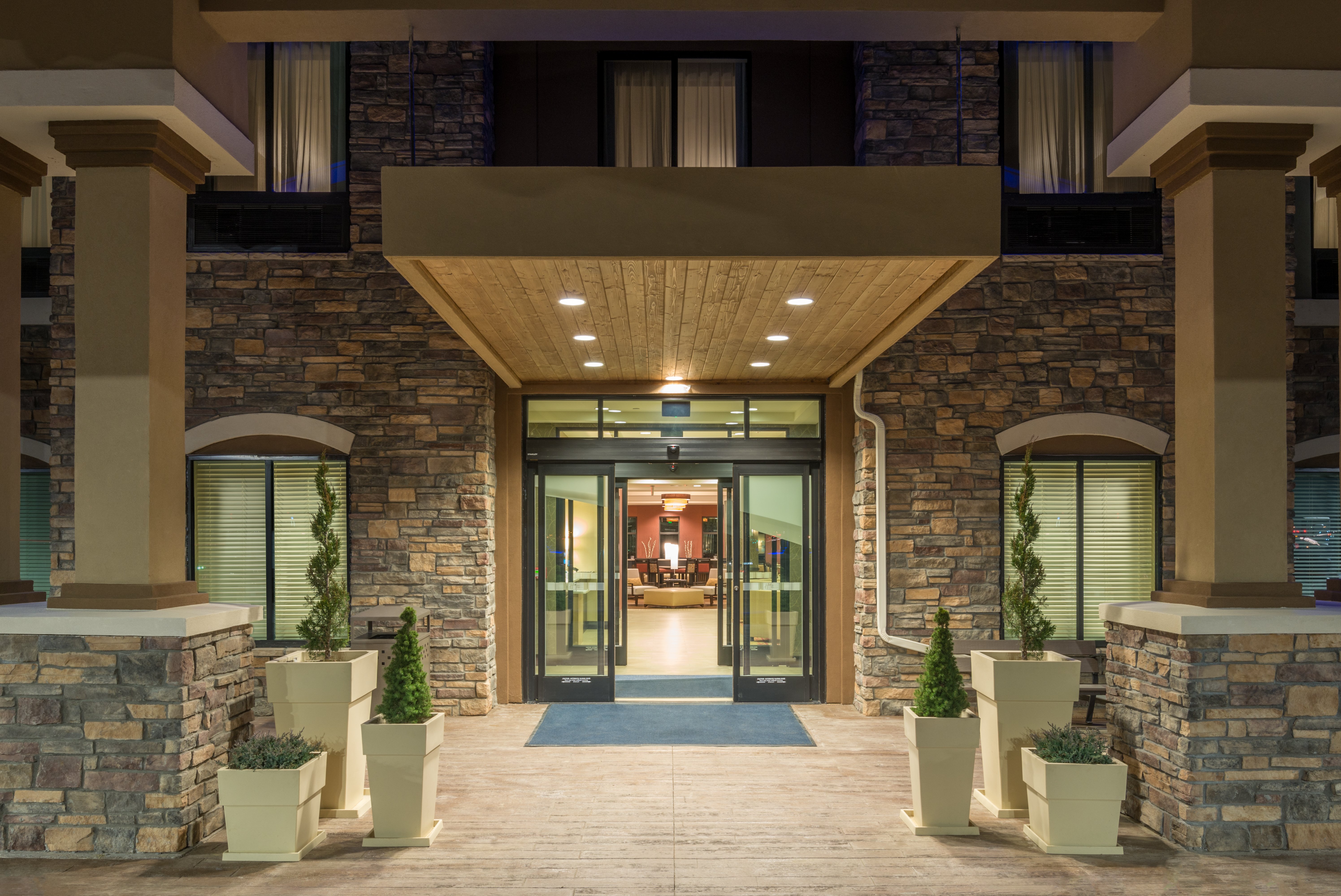 Holiday Inn Express & Suites Denver South - Castle Rock 37/54