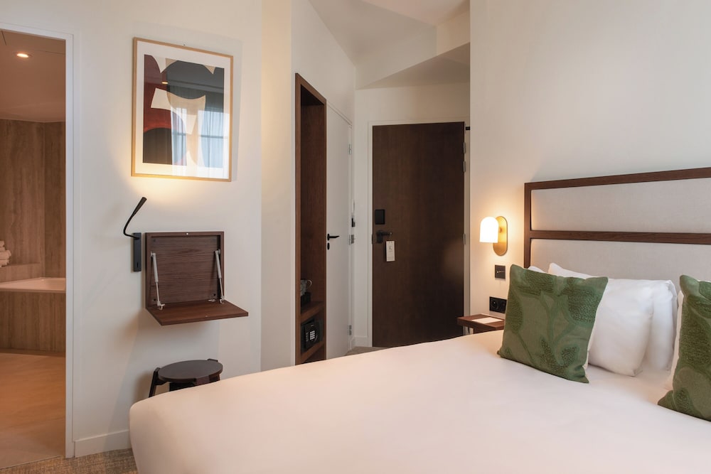 Hotel Lampika 6/50
