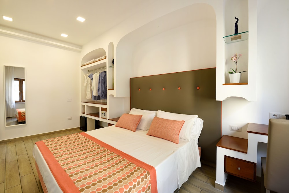 MelRose Sorrento 30/50