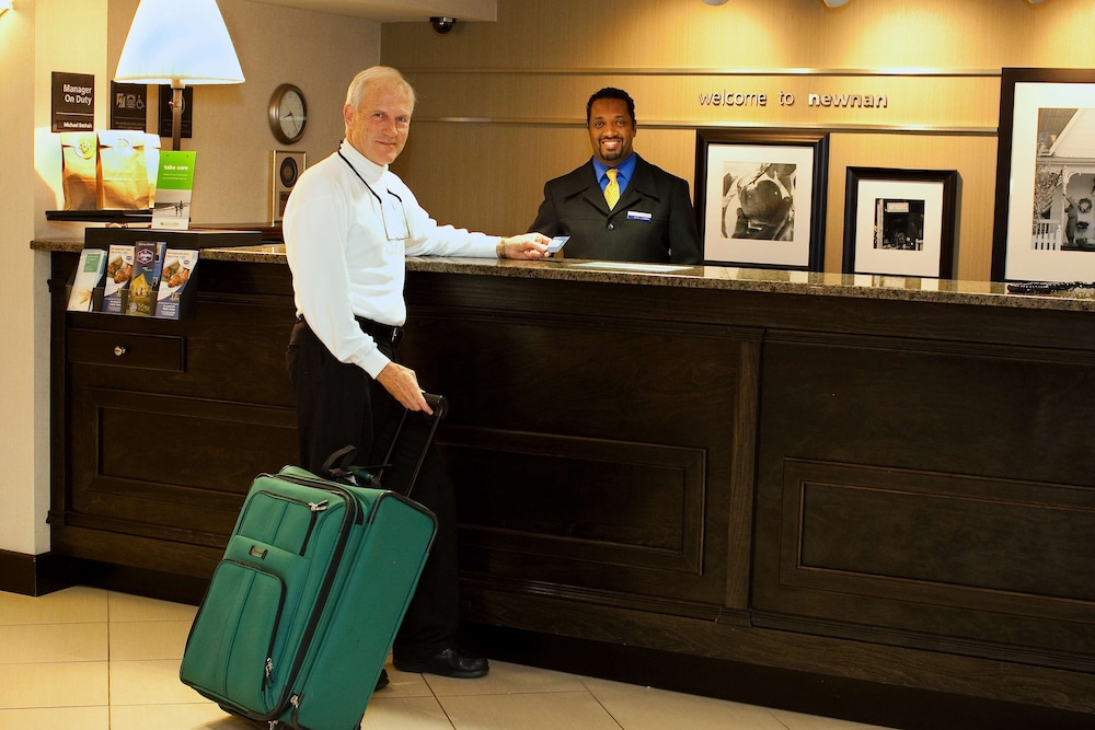 Hampton Inn Atlanta Newnan 11/69