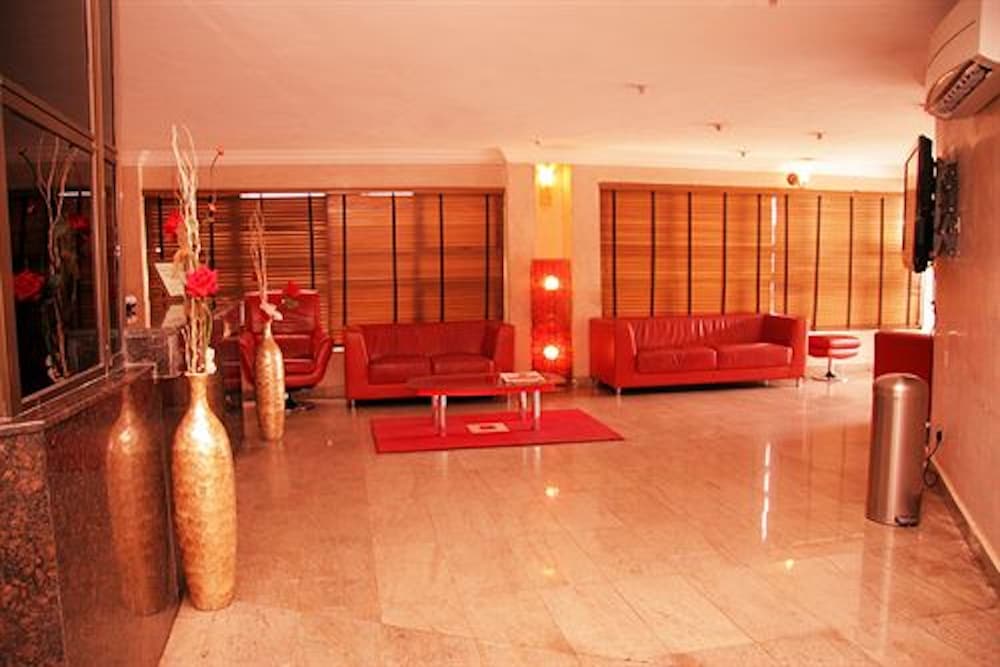 Solitude Hotel Victoria Island 15/30