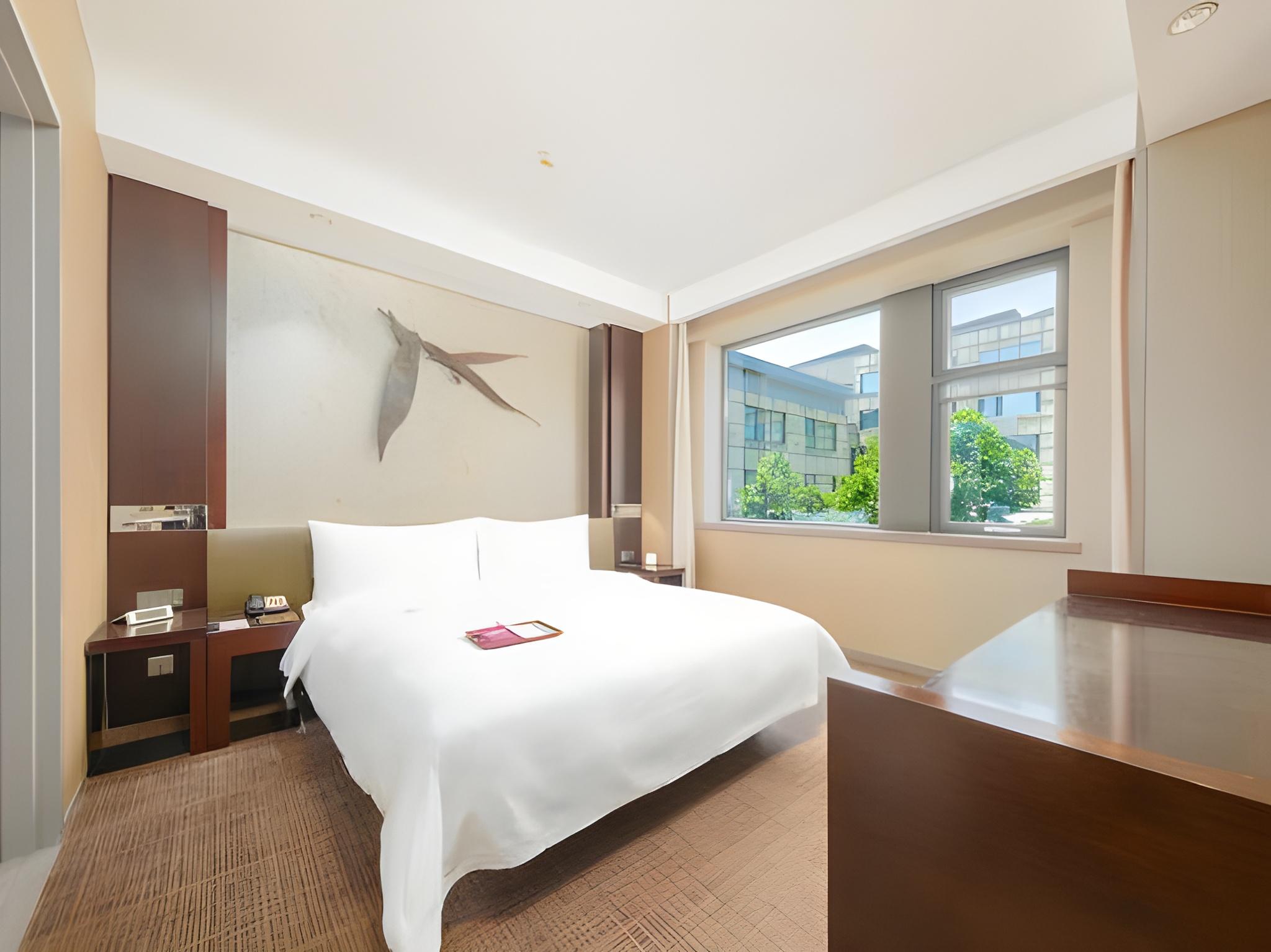 Business, Garden, Suite