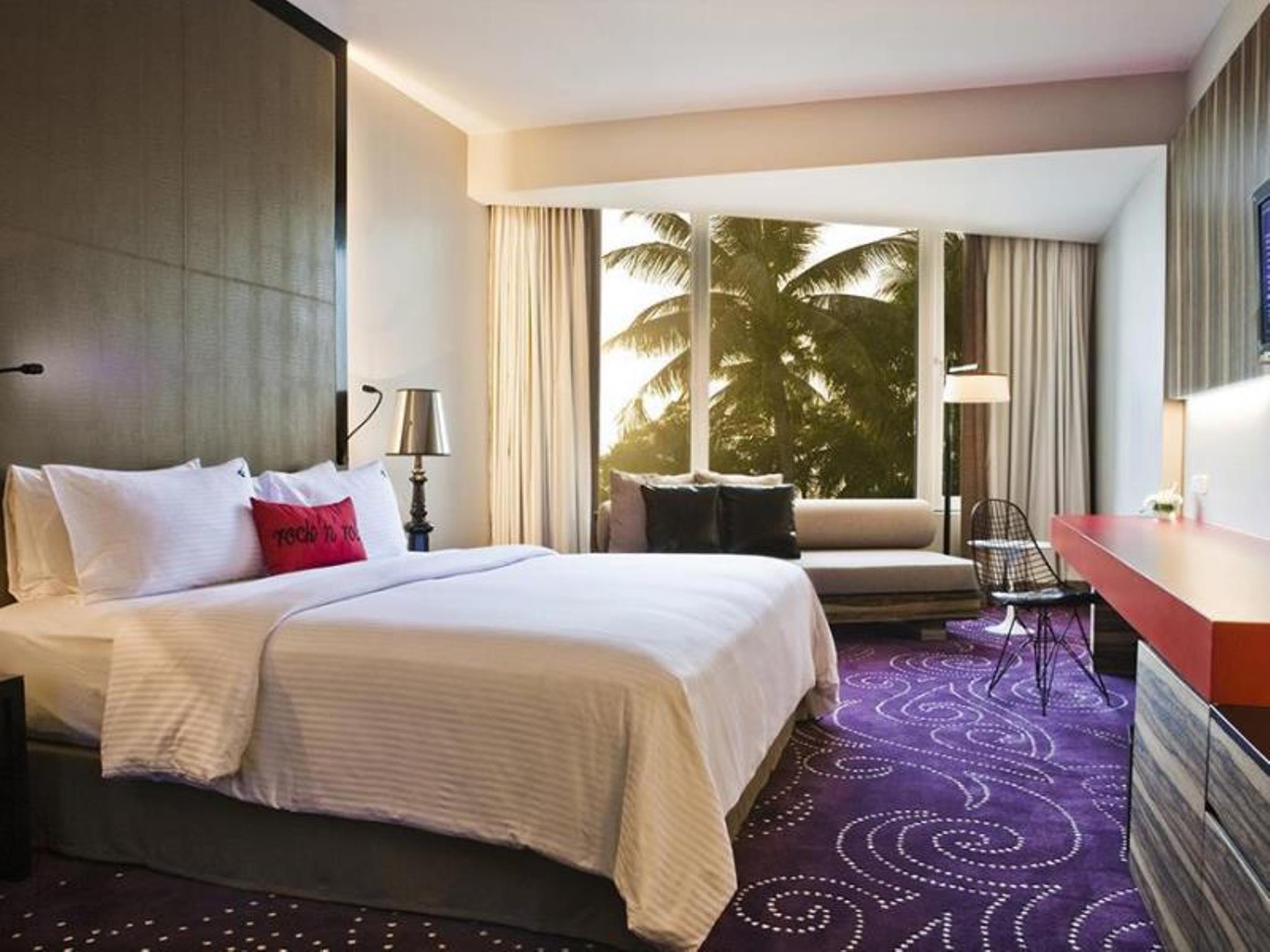 Deluxe, Double or Twin Bed, Sea View
