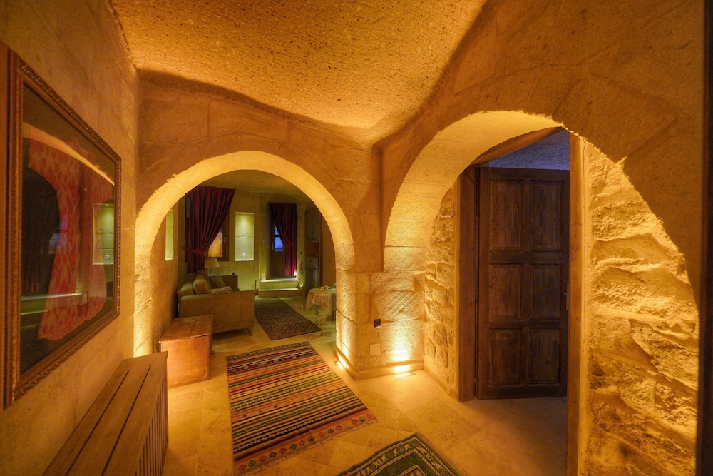 Taka Ev Cave Hotel & Guest House 19/50