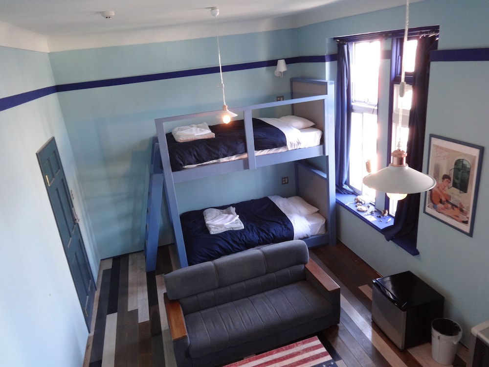 Little Barrel Guest House - Hostel 54/81