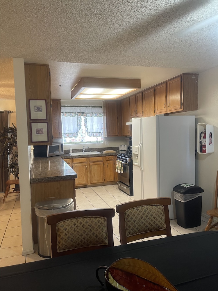 Miracle Springs Resort Spa 43/71