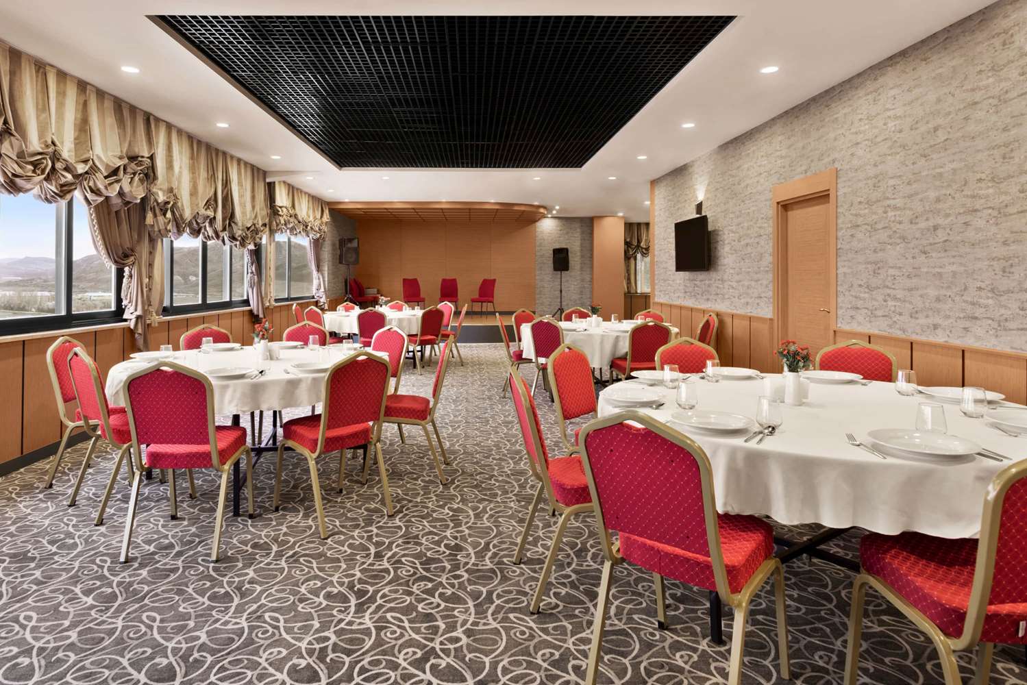 Ramada By Wyndham Sivas 11/16