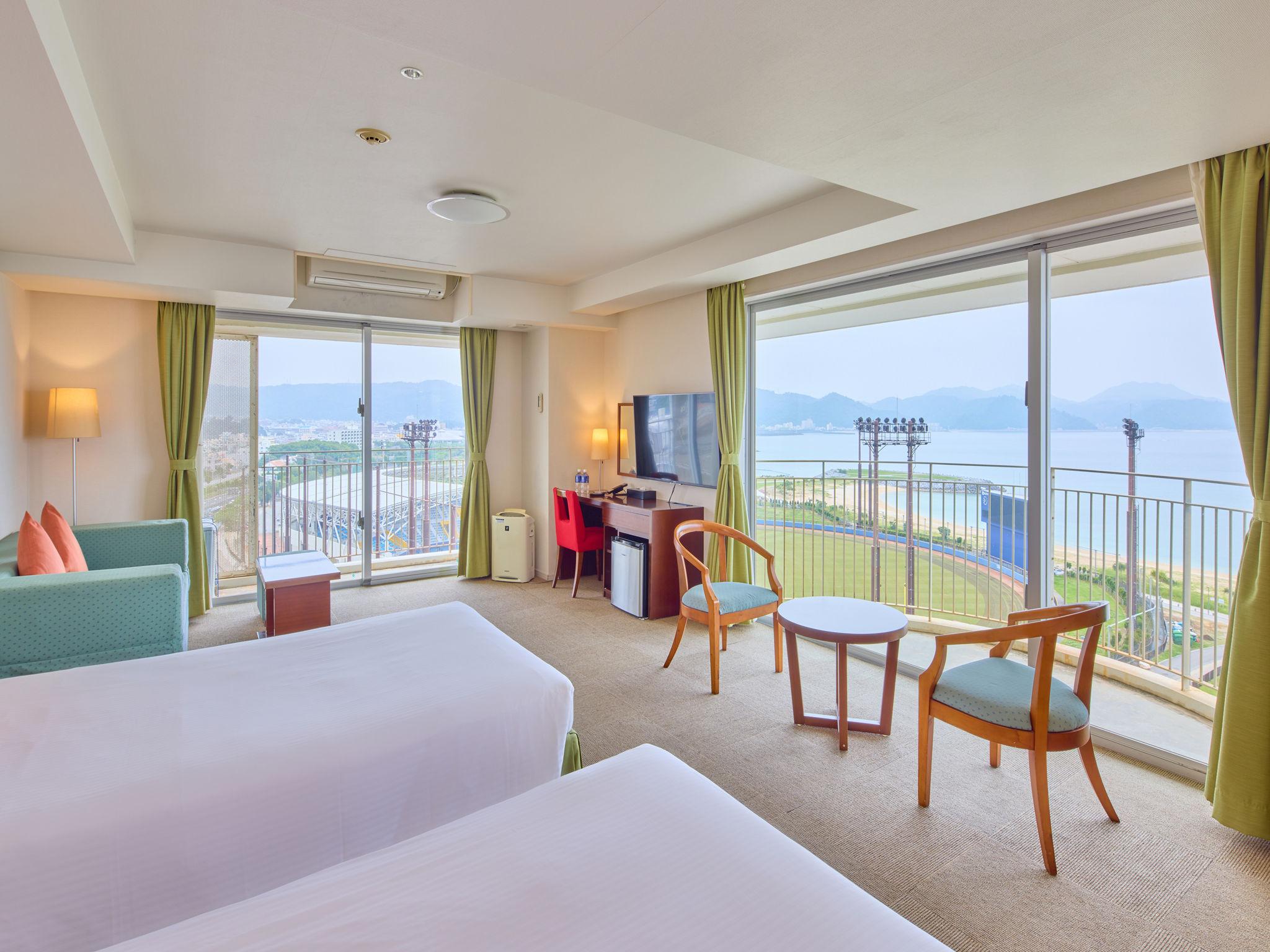 Semi Room, Executive, 2 Semi Double Beds, Ocean View، Hotel Yugaf Inn Okinawa 4/4
