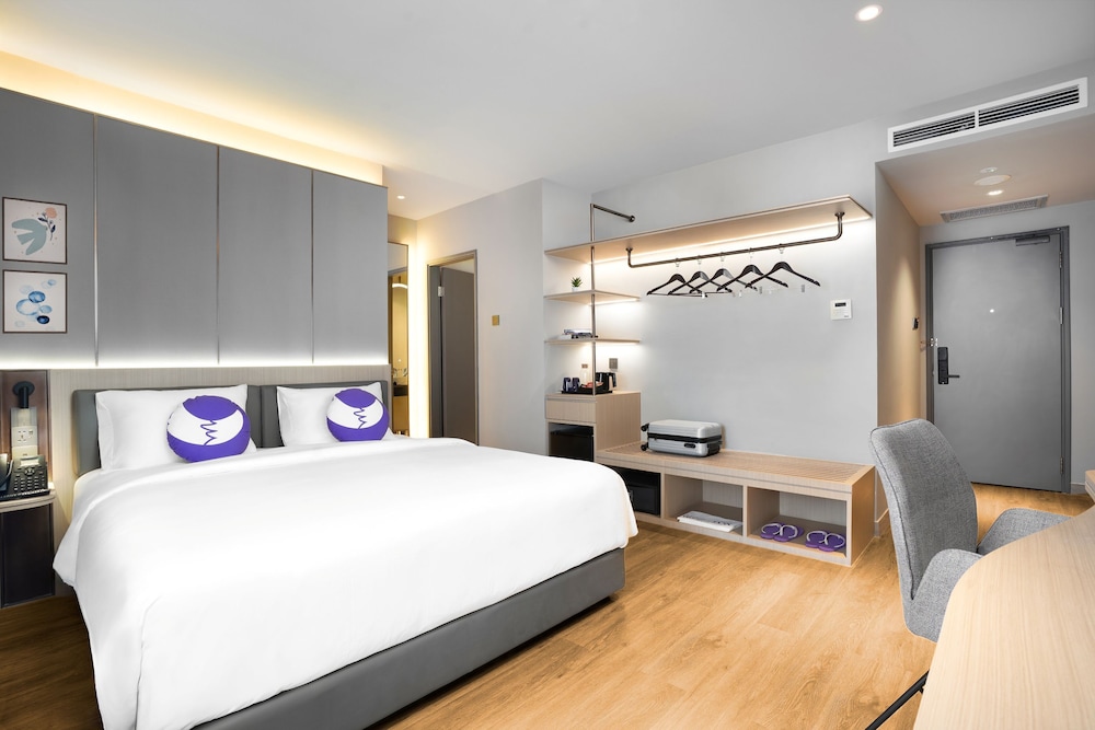 Premier, King Bed